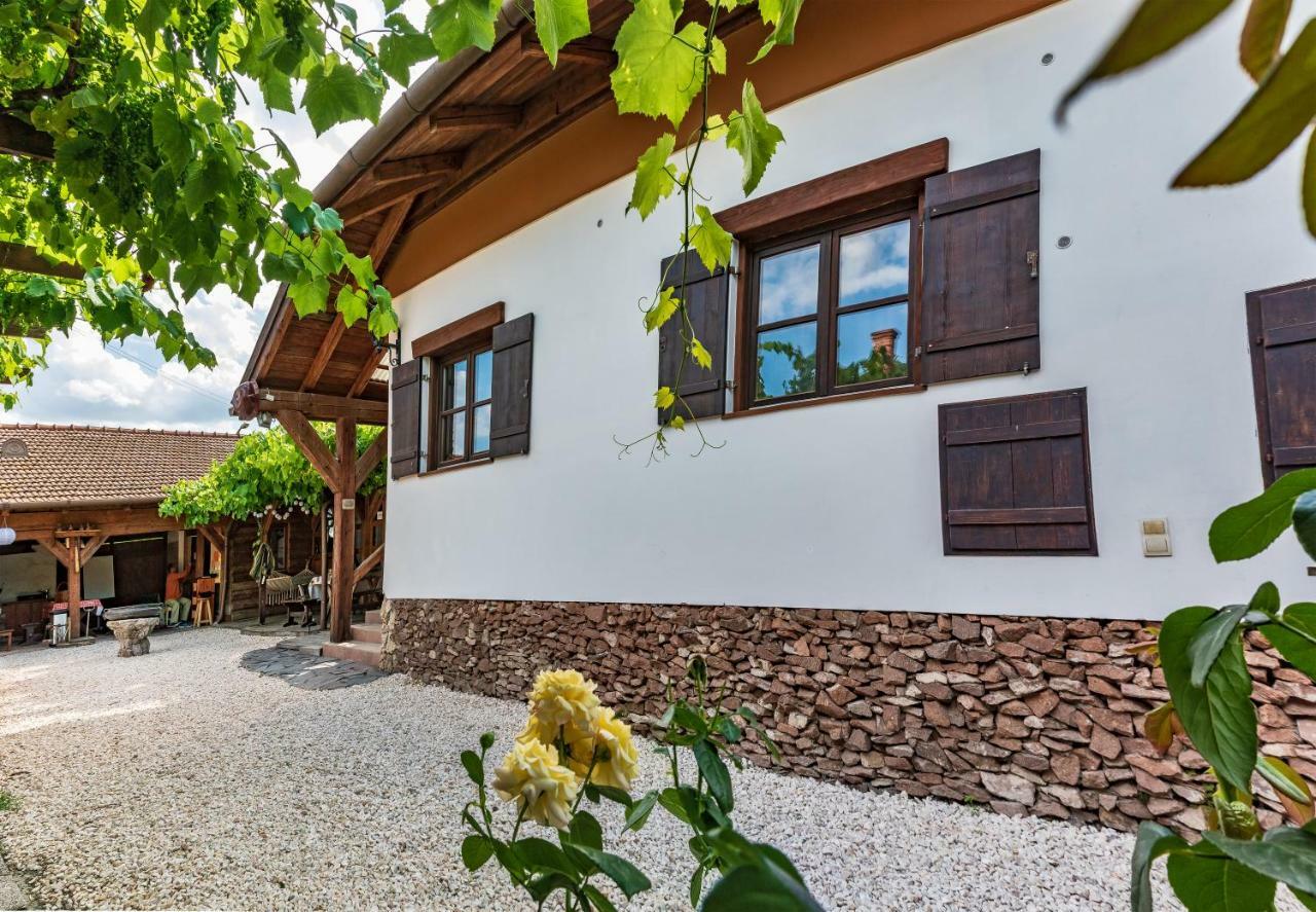 Pajta Apartman Eger Zewnętrze zdjęcie
